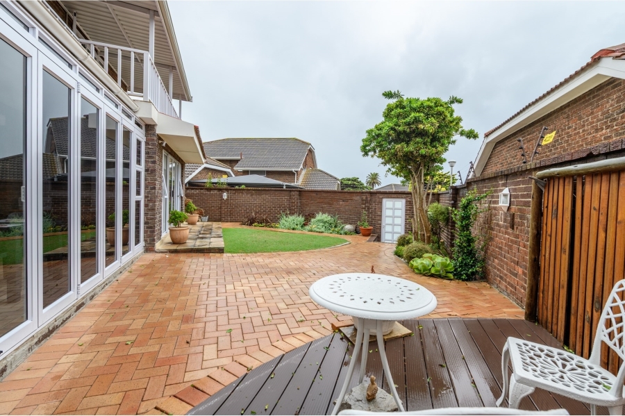 3 Bedroom Property for Sale in Summerstrand Eastern Cape